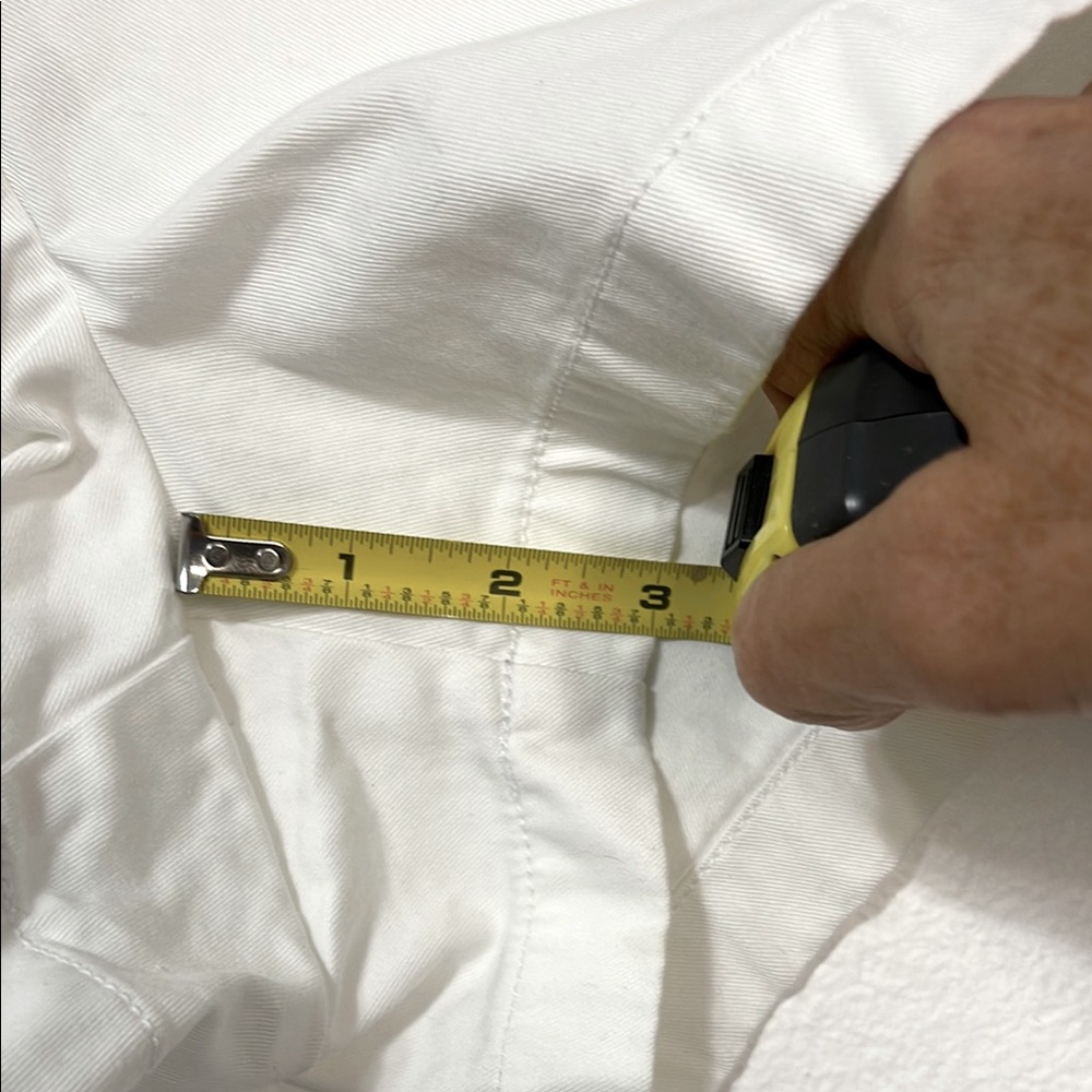 J. Crew Chino White Shorts Classic Cotton Size 12 Waist 18” EUC Looks New - Picture 4 of 6